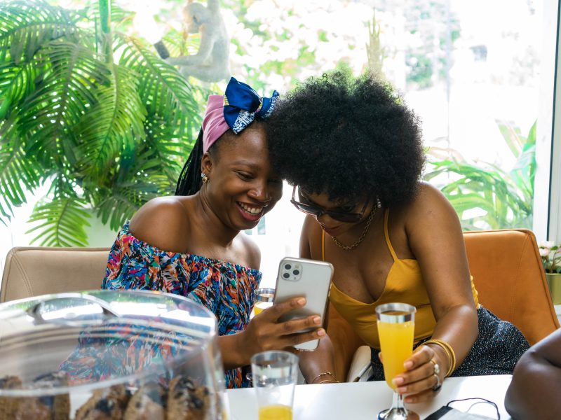 two weekenders sharing a moment over Sunday Brunch.